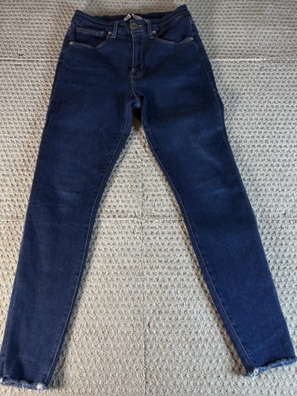 Good American Skinny Jeans in Dark Blue